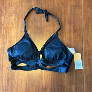 Medium swimsuit top, new with tags